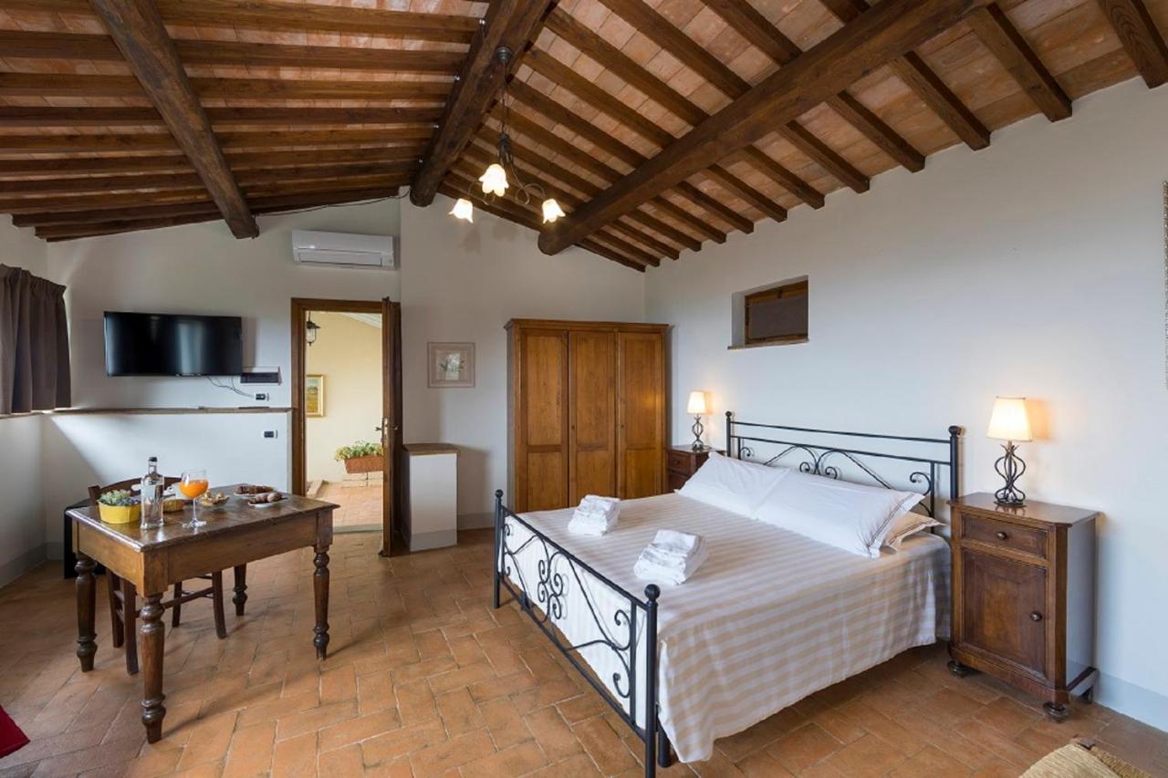 Agriturismo Podere L'Aione 스칸사노 외부 사진